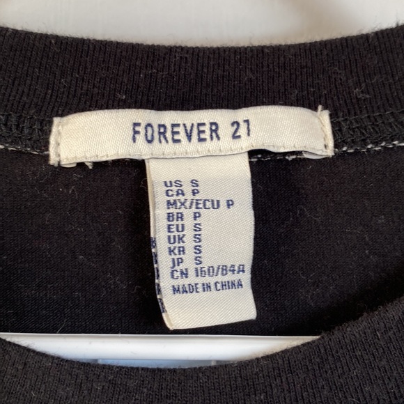 Women’s Forever 21 B&W Striped Shirt - Picture 3 of 4